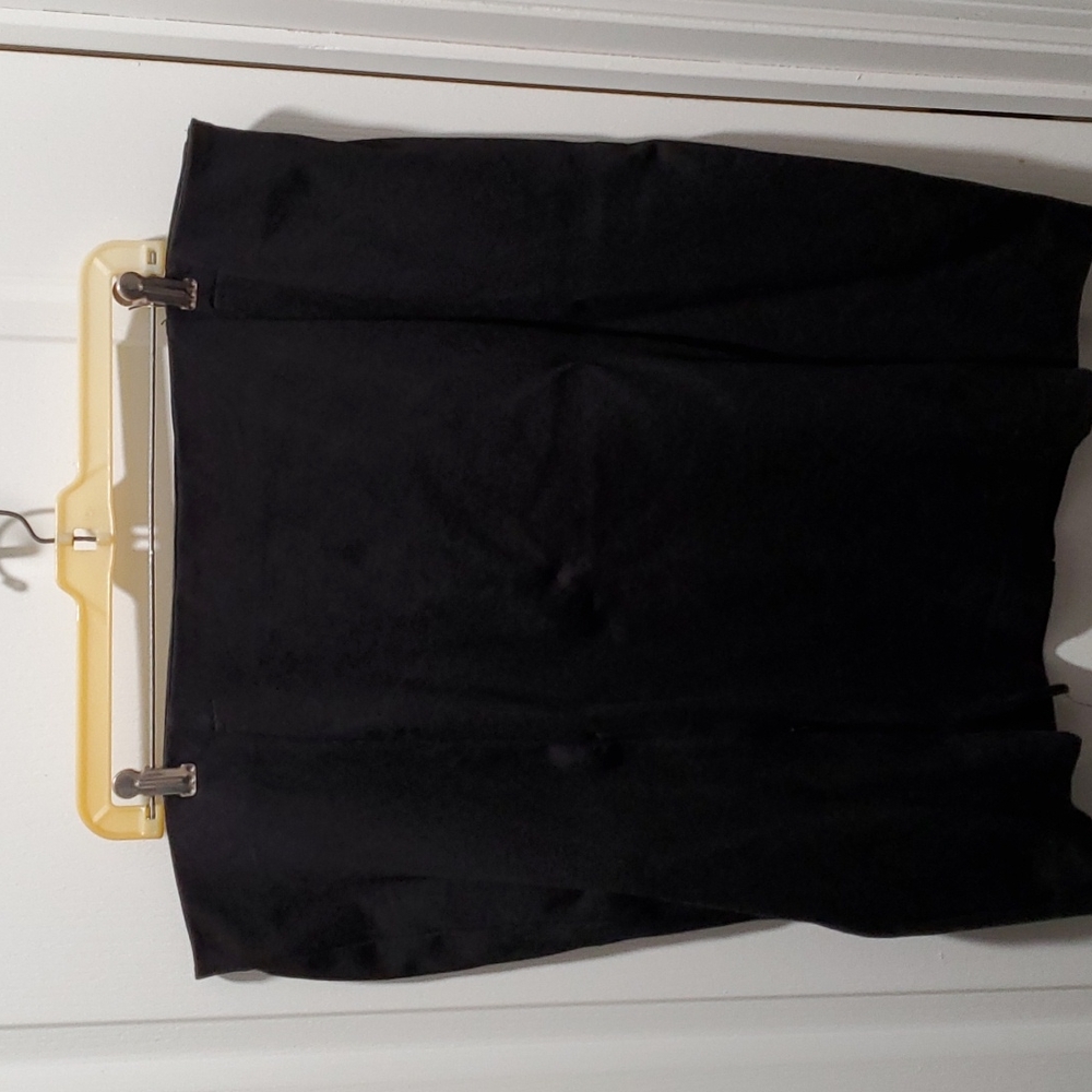 Stretch pencil skirt